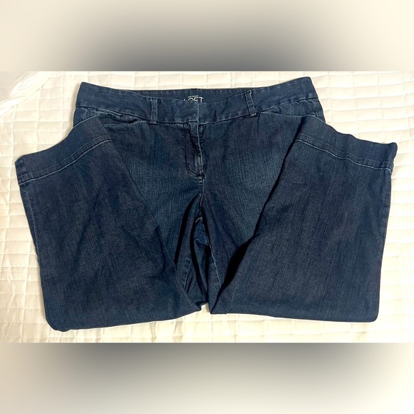 Ann Taylor LOFT modern crop dressy jeans Size 12 - Picture 1 of 8